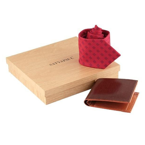 Satya Paul Exquisite Gift Set (Micro Tie+Men's Wallet)